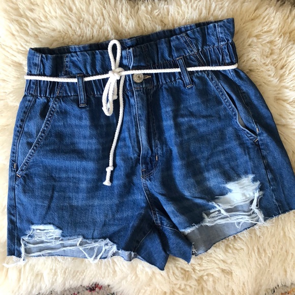 SOLD - American Eagle Mom Shorts - Picture 1 of 8